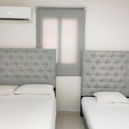 Apartamento Ana Ciudad Amurallada Cartagena Bagian luar foto