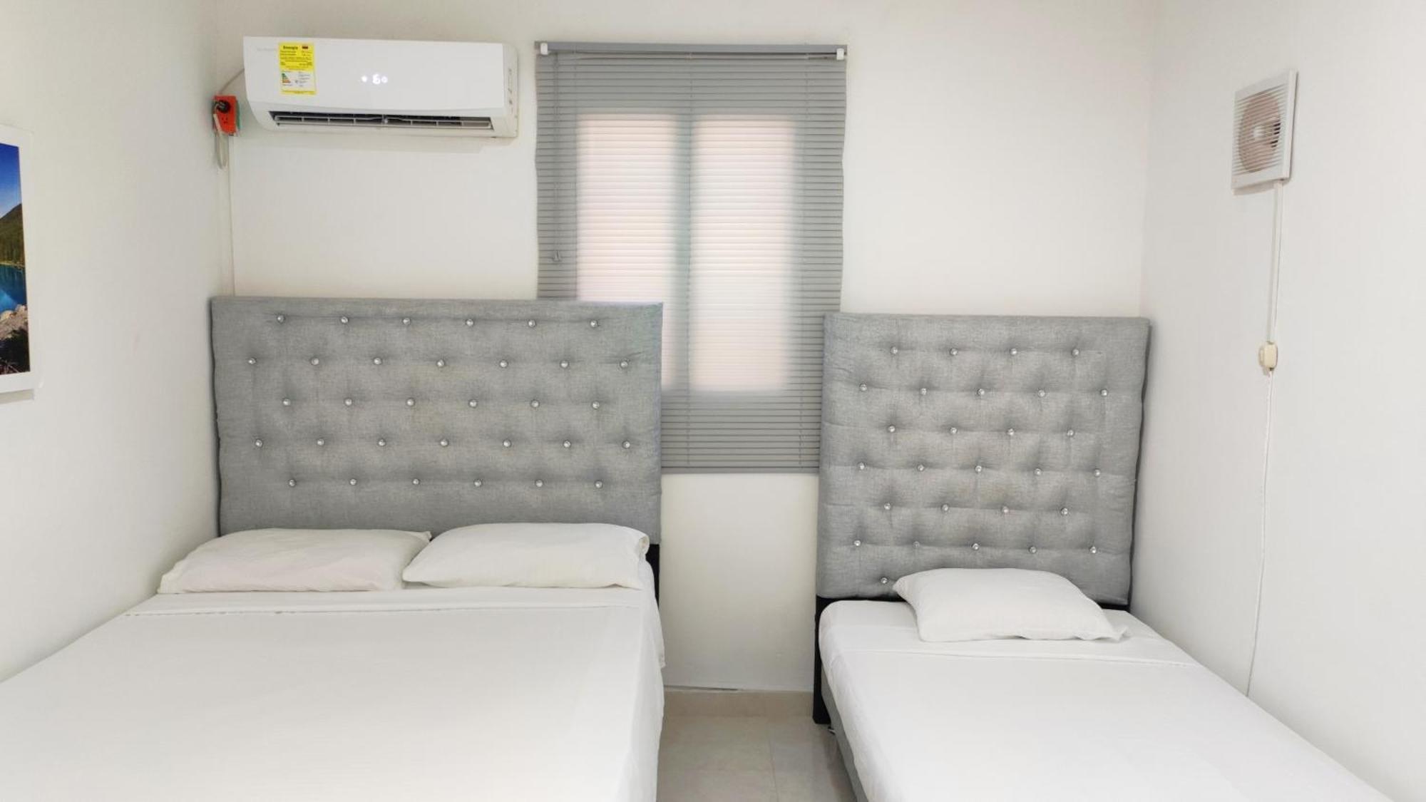 Apartamento Ana Ciudad Amurallada Cartagena Bagian luar foto