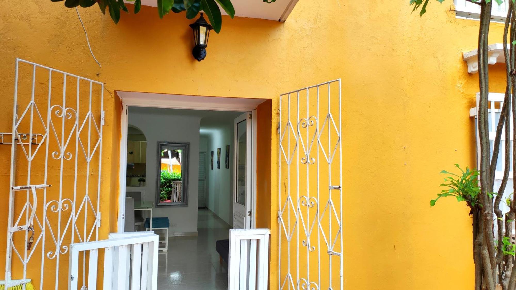 Apartamento Ana Ciudad Amurallada Cartagena Bagian luar foto